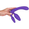 Strap-on med dobbeltdildo set fra siden